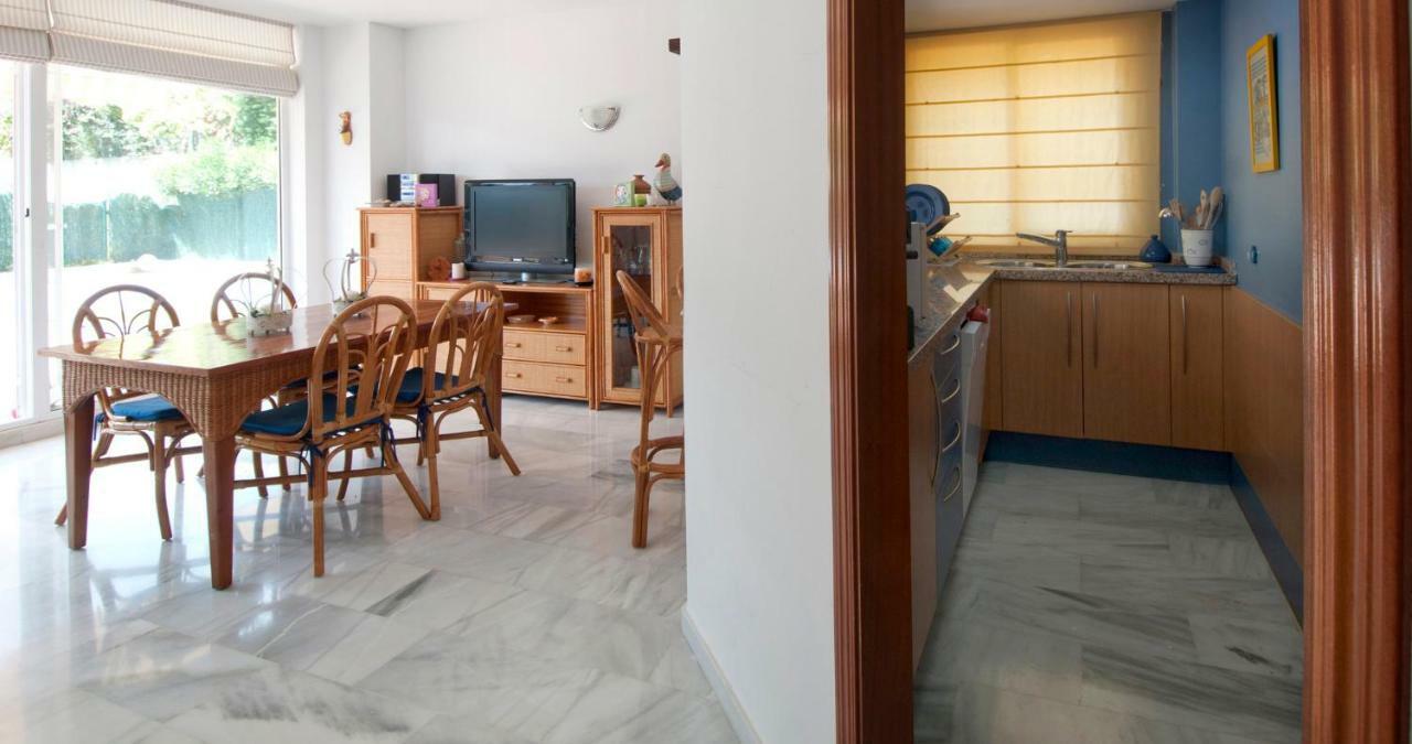 Apartament Les Tonyines Llança Buitenkant foto