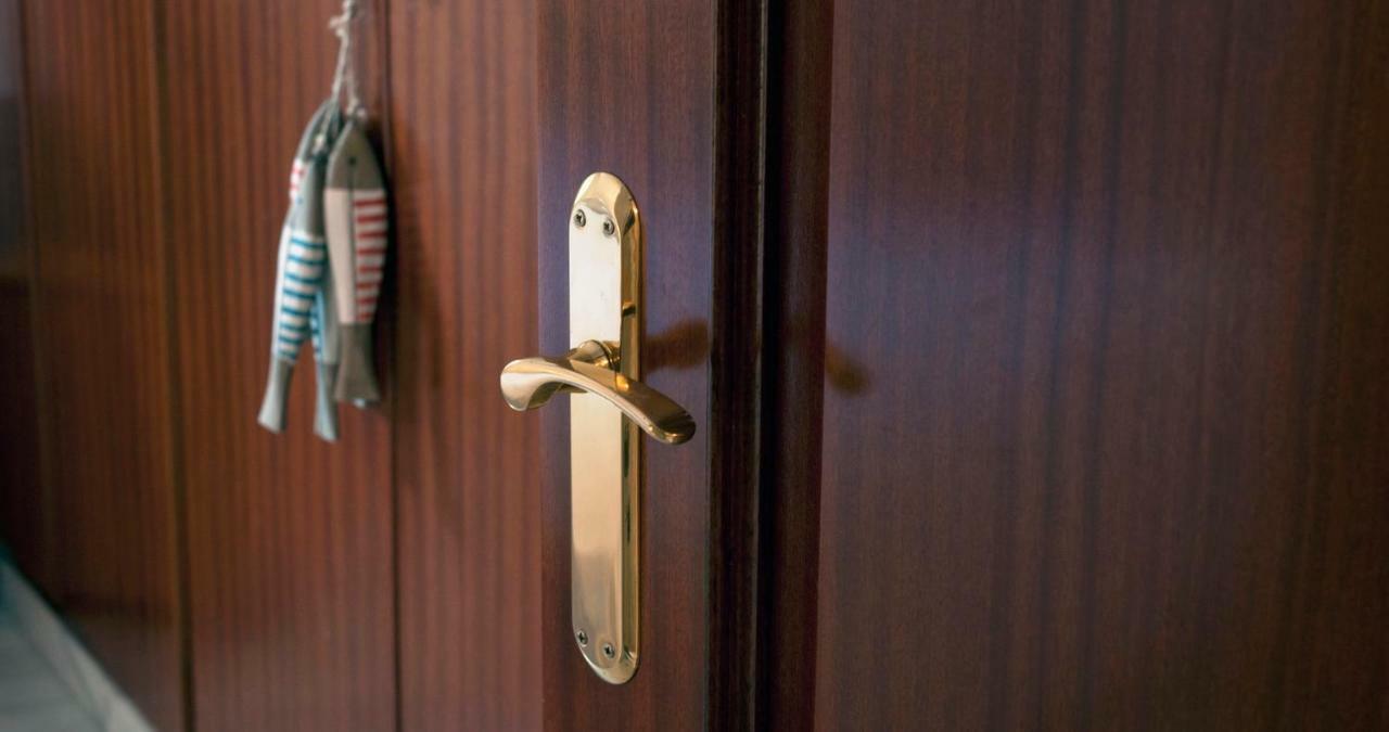 Apartament Les Tonyines Llança Buitenkant foto